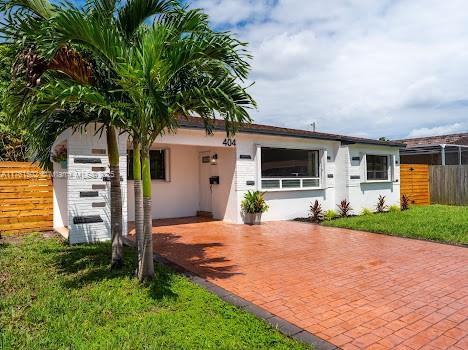 404 SW 4th Ter, Hallandale Beach, Florida image 2