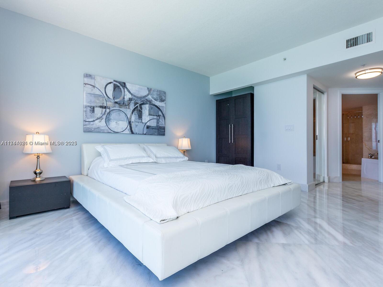 16699 Collins Ave #3203, Sunny Isles Beach FL 33160