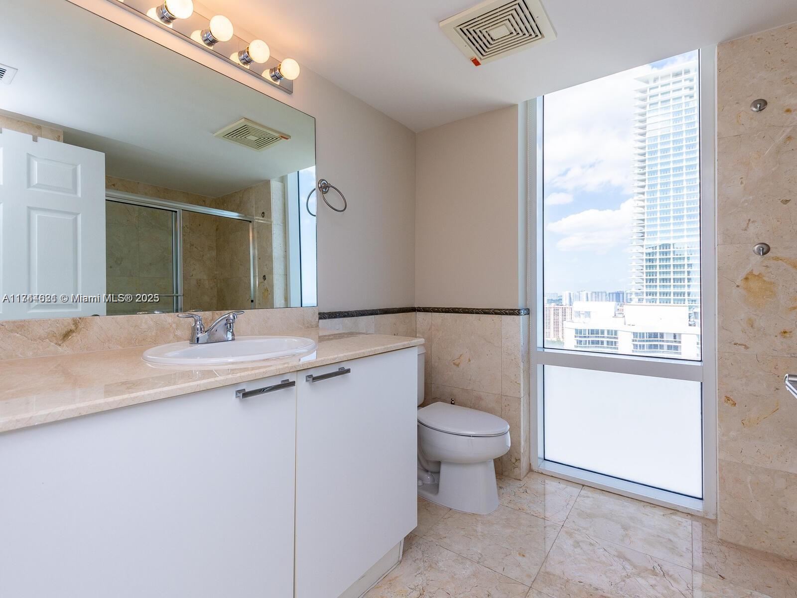 16699 Collins Ave #3203, Sunny Isles Beach FL 33160