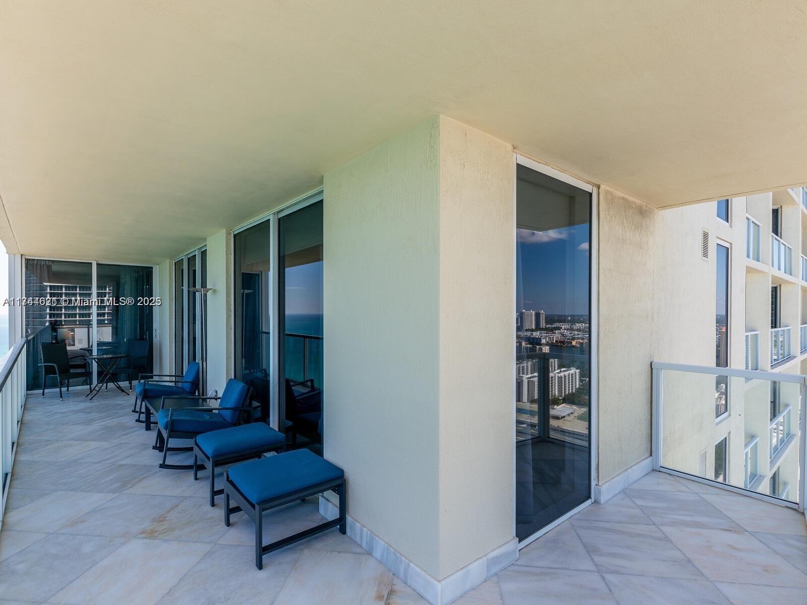 16699 Collins Ave #3203, Sunny Isles Beach FL 33160