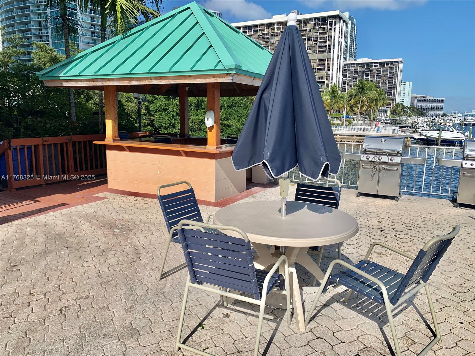 2201 Brickell Ave #4, Miami FL 33129