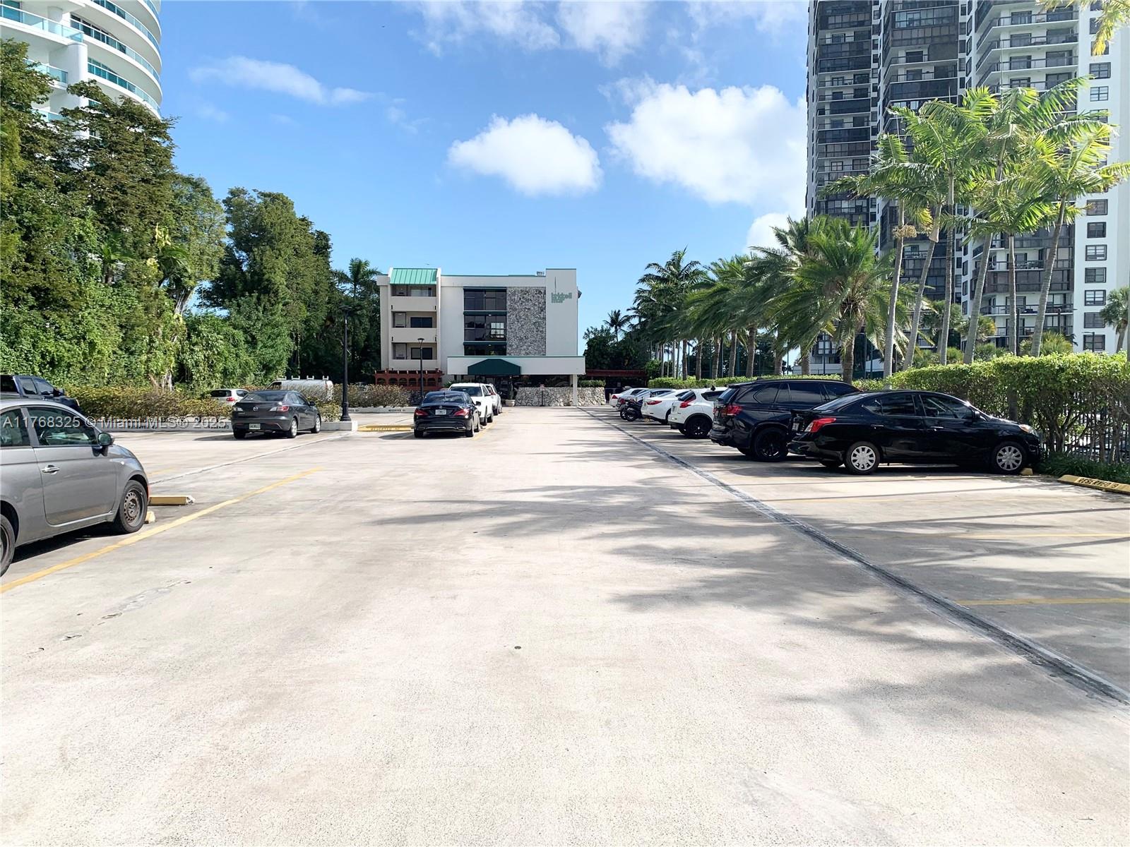 2201 Brickell Ave #4, Miami FL 33129