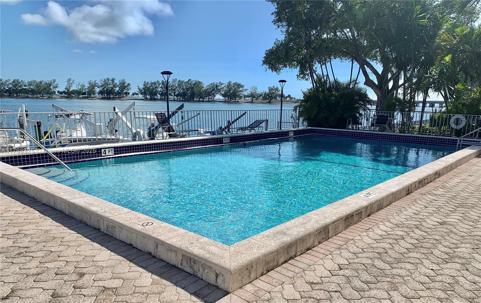 2201 Brickell Ave #4, Miami FL 33129