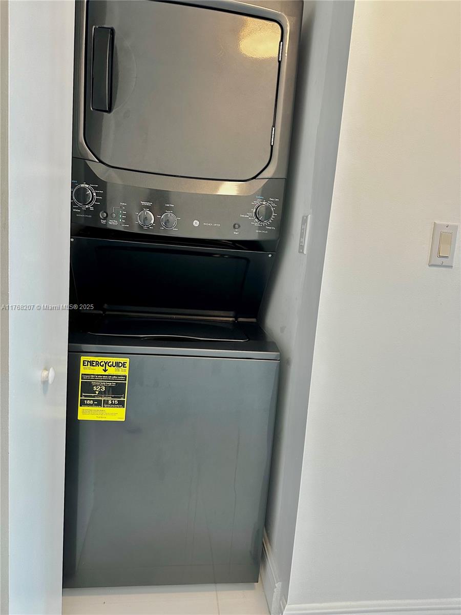 325 S Biscayne Blvd #717, Miami FL 33131