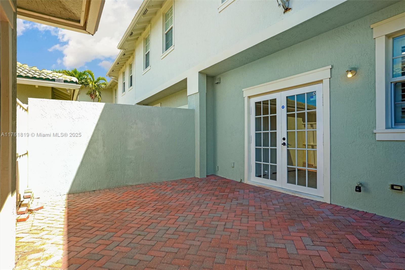 1005 NW 18th Ave, Boca Raton, Florida image 4