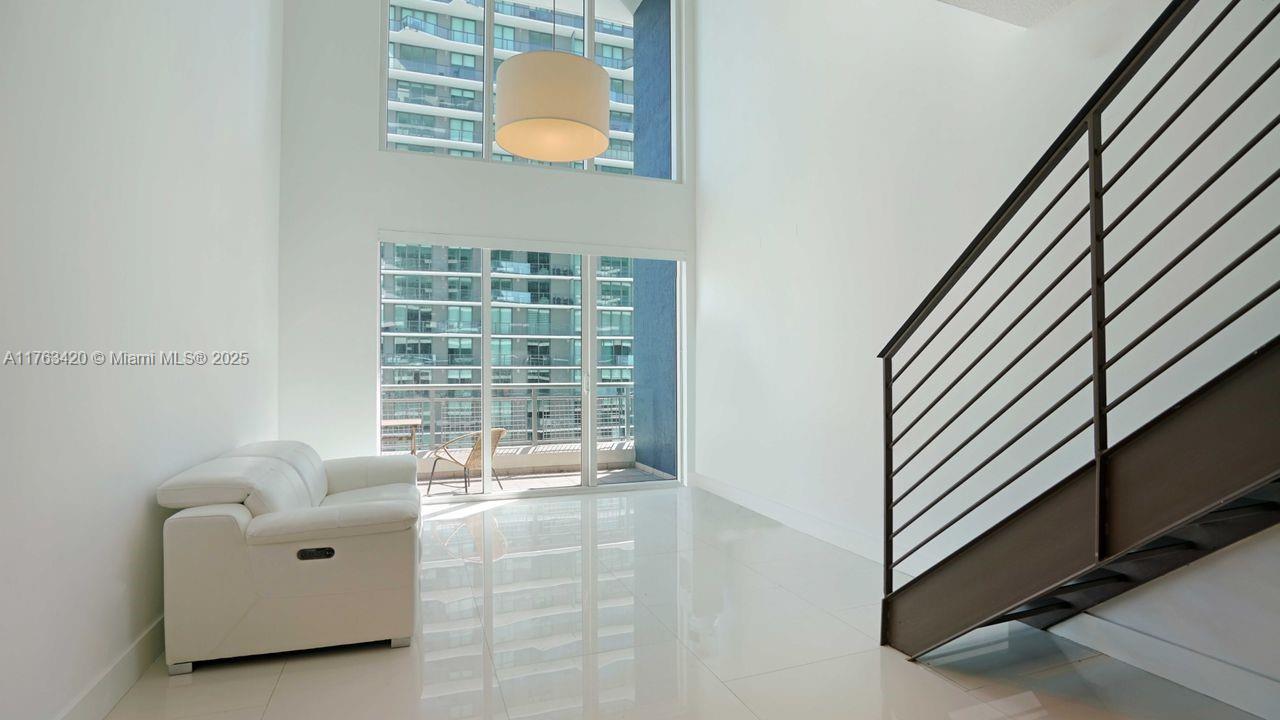 Apartamento à Venda em Miami, FL