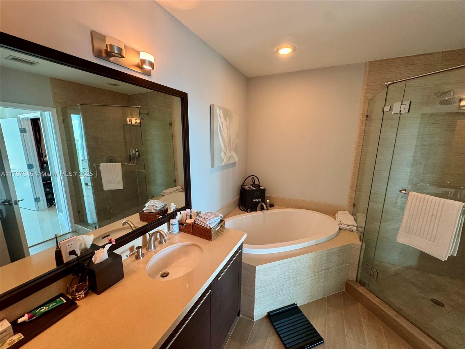 7930 East Dr #1008, North Bay Village, Florida image 18