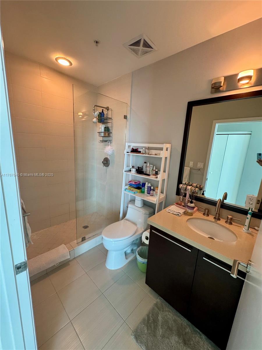 7930 East Dr #1008, North Bay Village, Florida image 23