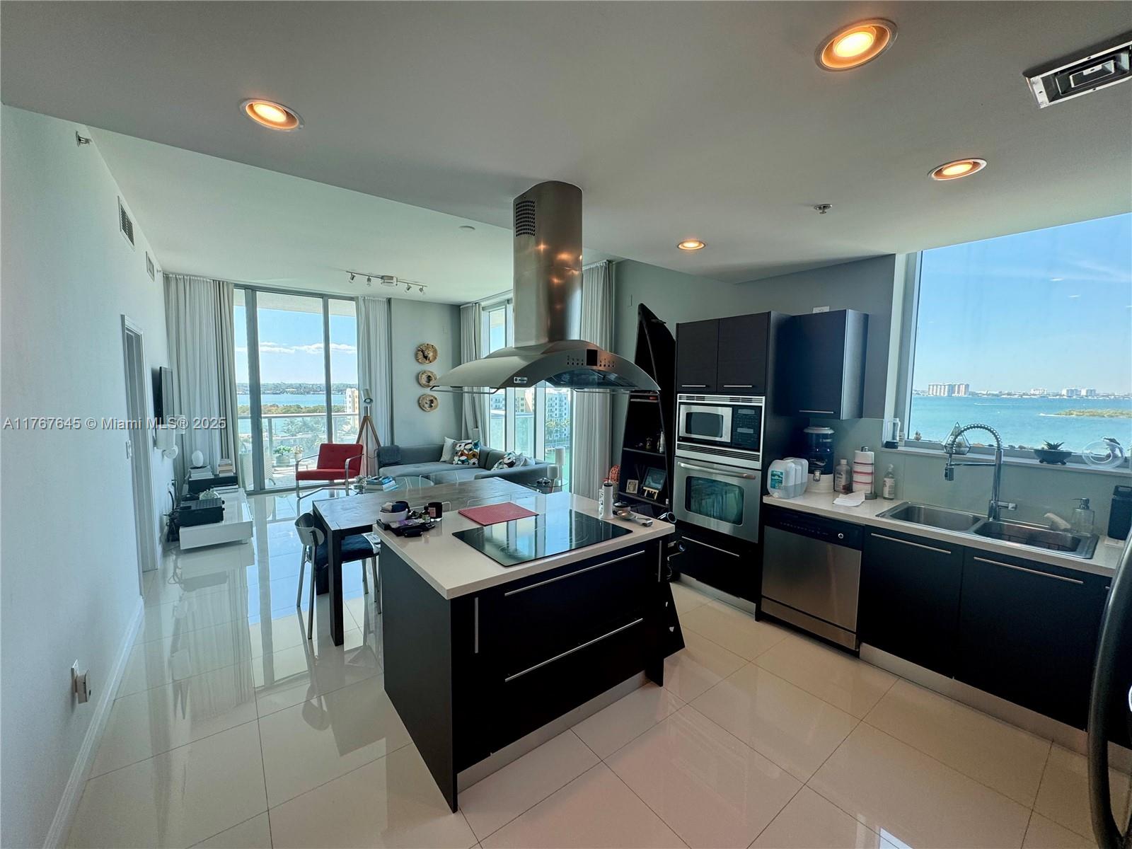 7930 East Dr #1008, North Bay Village, Florida image 6