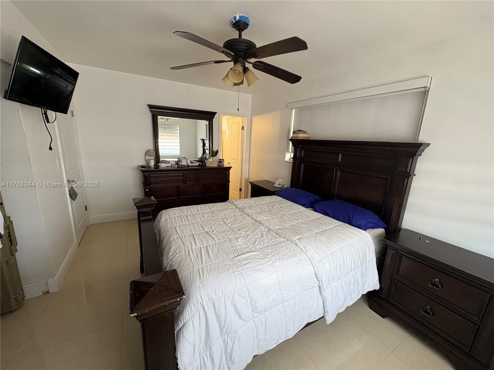 9545 SW 181st Ter, Palmetto Bay, Florida image 24
