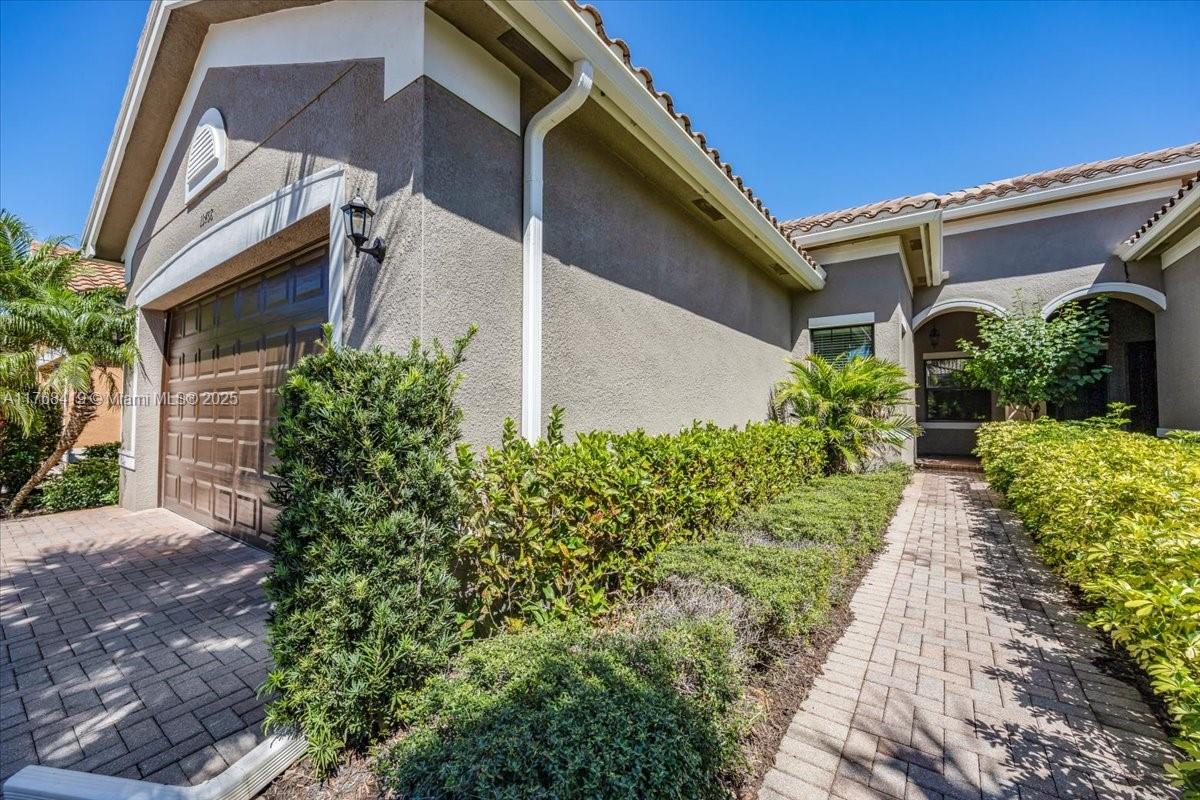 13458 Sumter Lane, Naples, Florida image 3