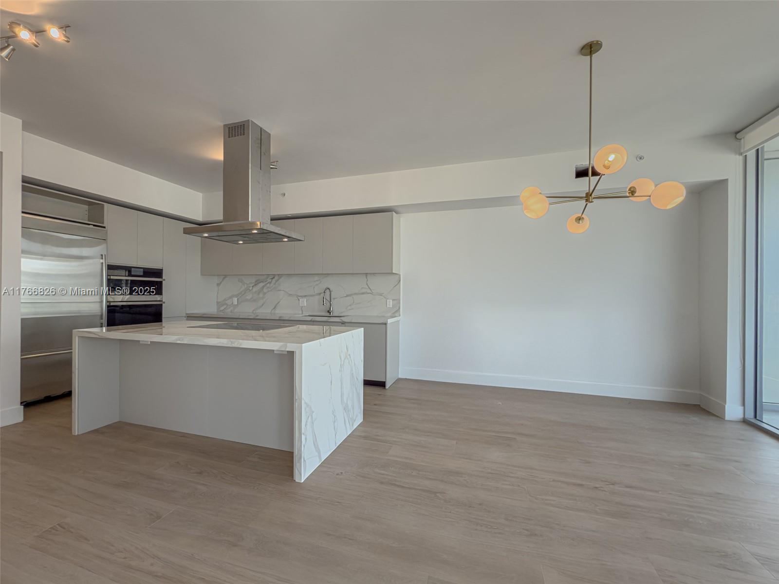 1300 Brickell Bay Dr #4204, Miami FL 33131