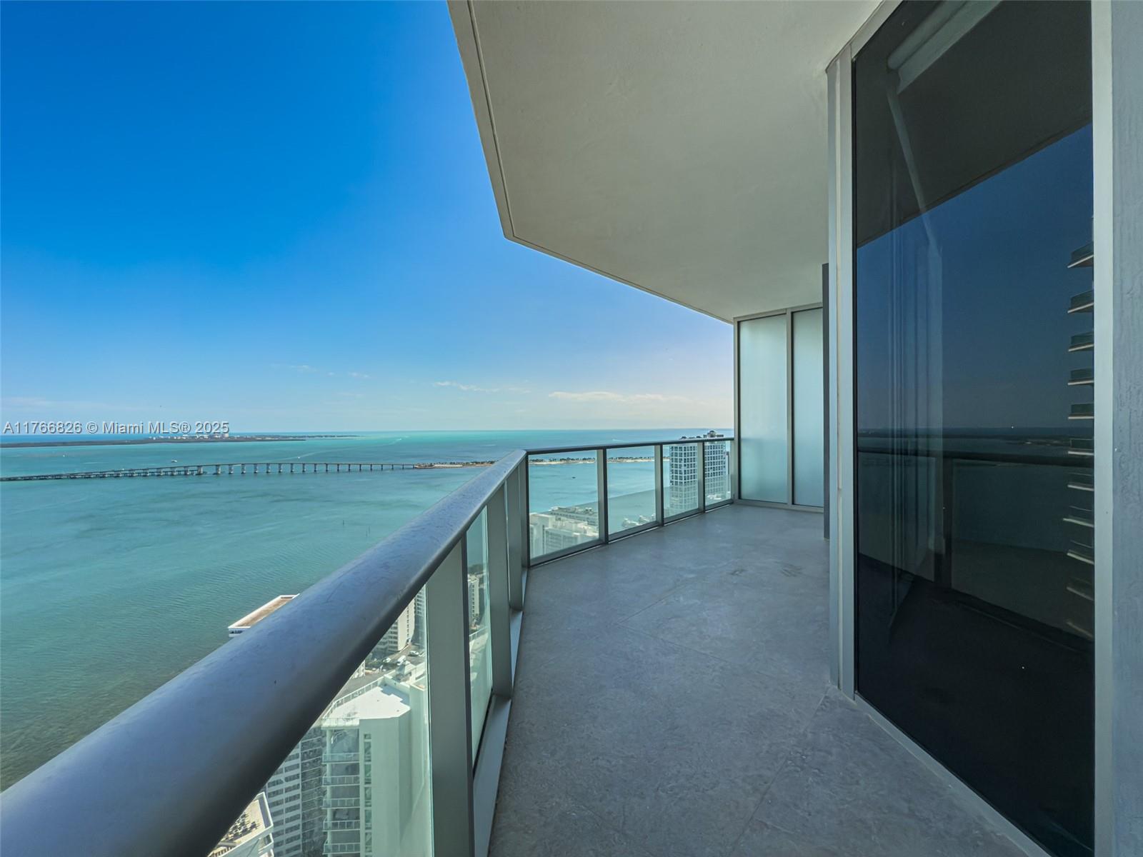 1300 Brickell Bay Dr #4204, Miami FL 33131