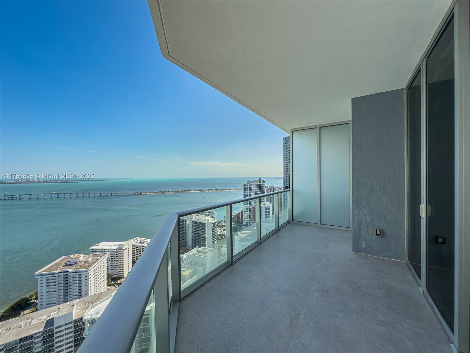 1300 Brickell Bay Dr #4204, Miami FL 33131