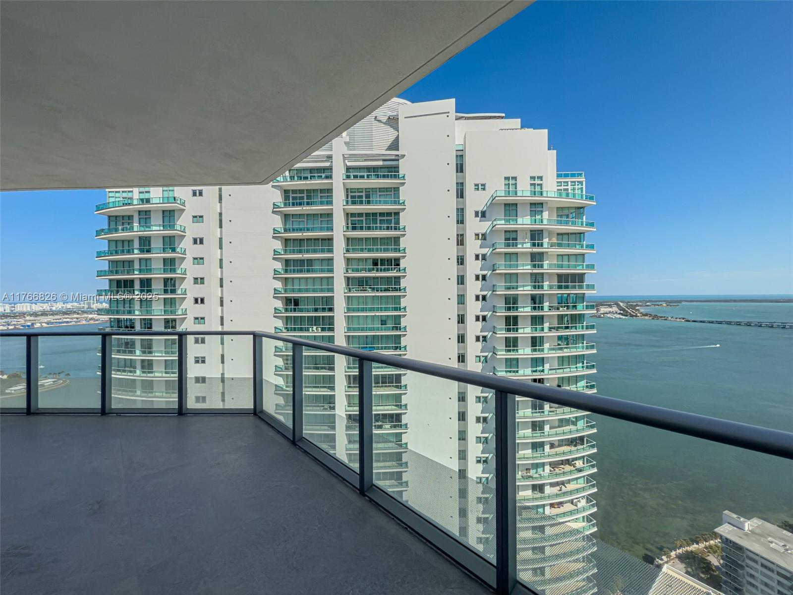 1300 Brickell Bay Dr #4204, Miami FL 33131