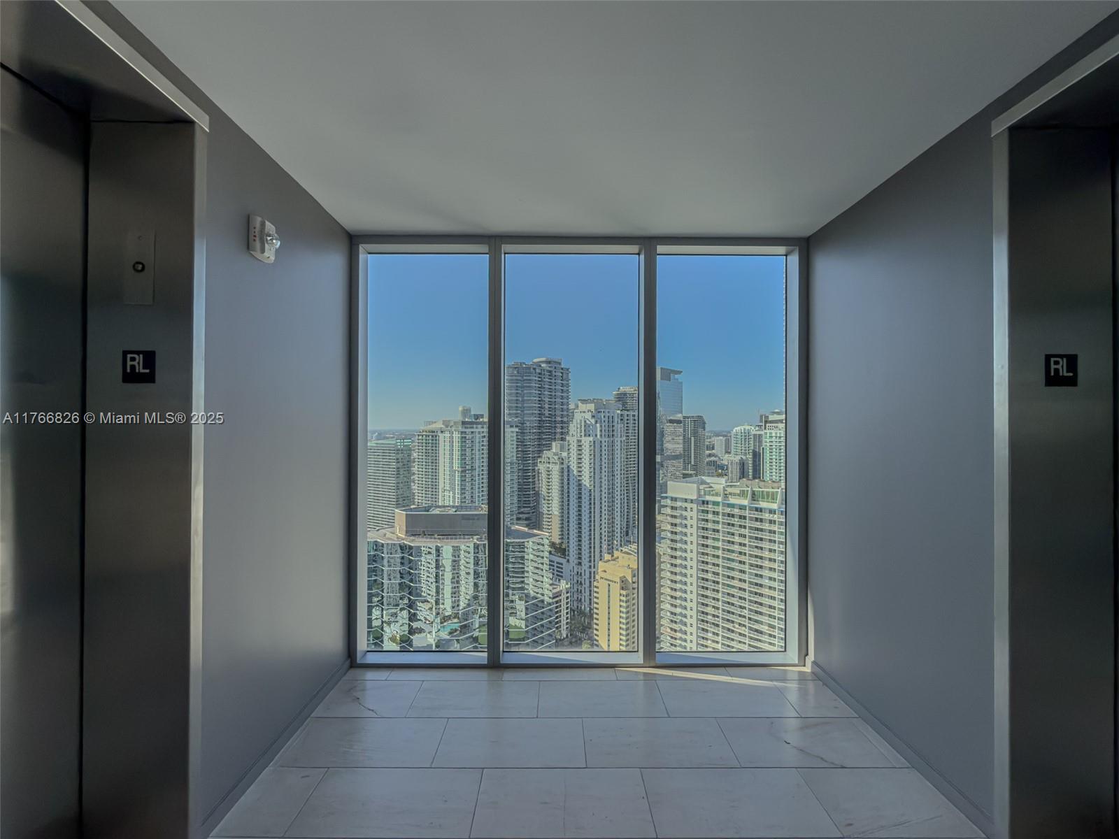 1300 Brickell Bay Dr #4204, Miami FL 33131
