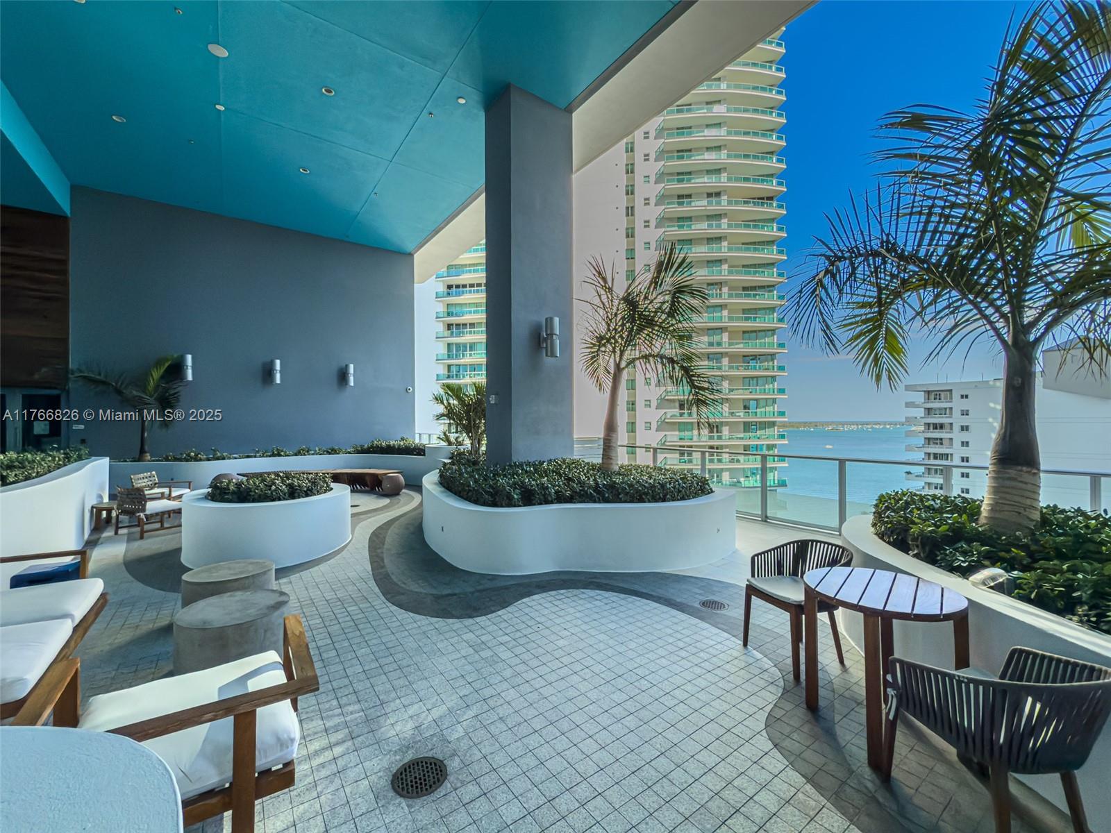 1300 Brickell Bay Dr #4204, Miami FL 33131