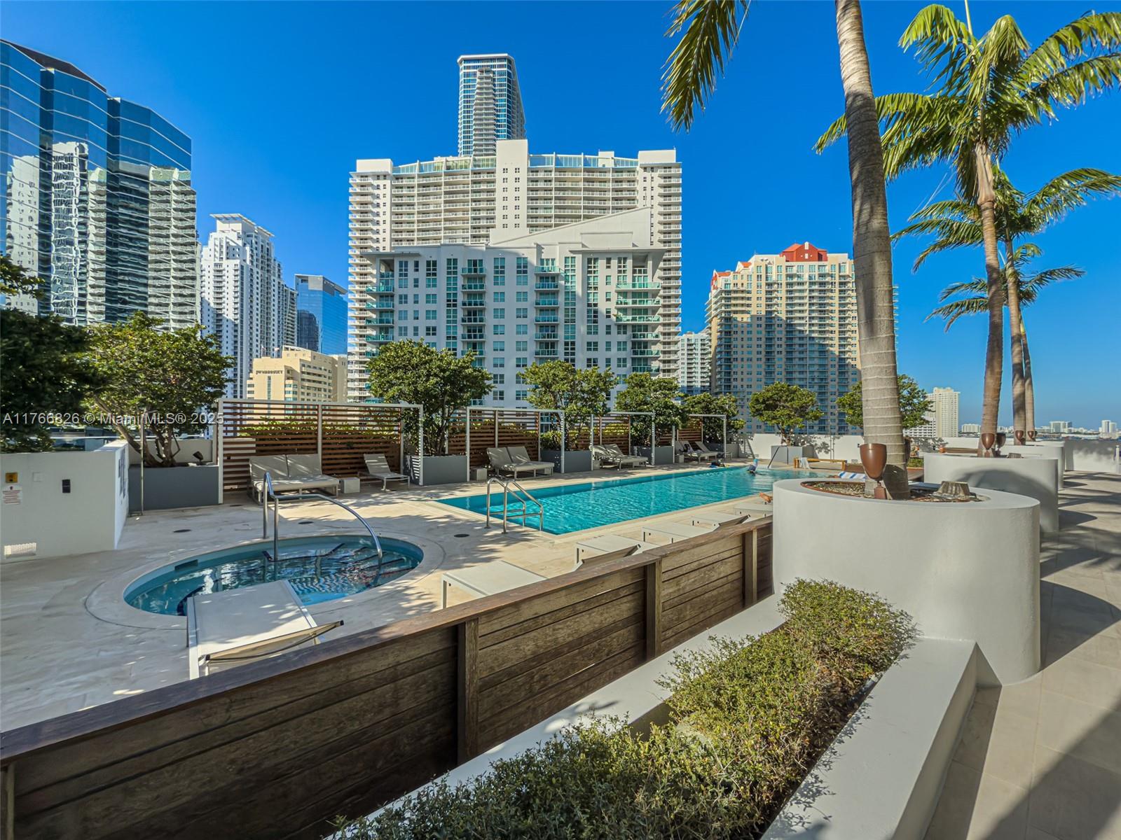 1300 Brickell Bay Dr #4204, Miami FL 33131