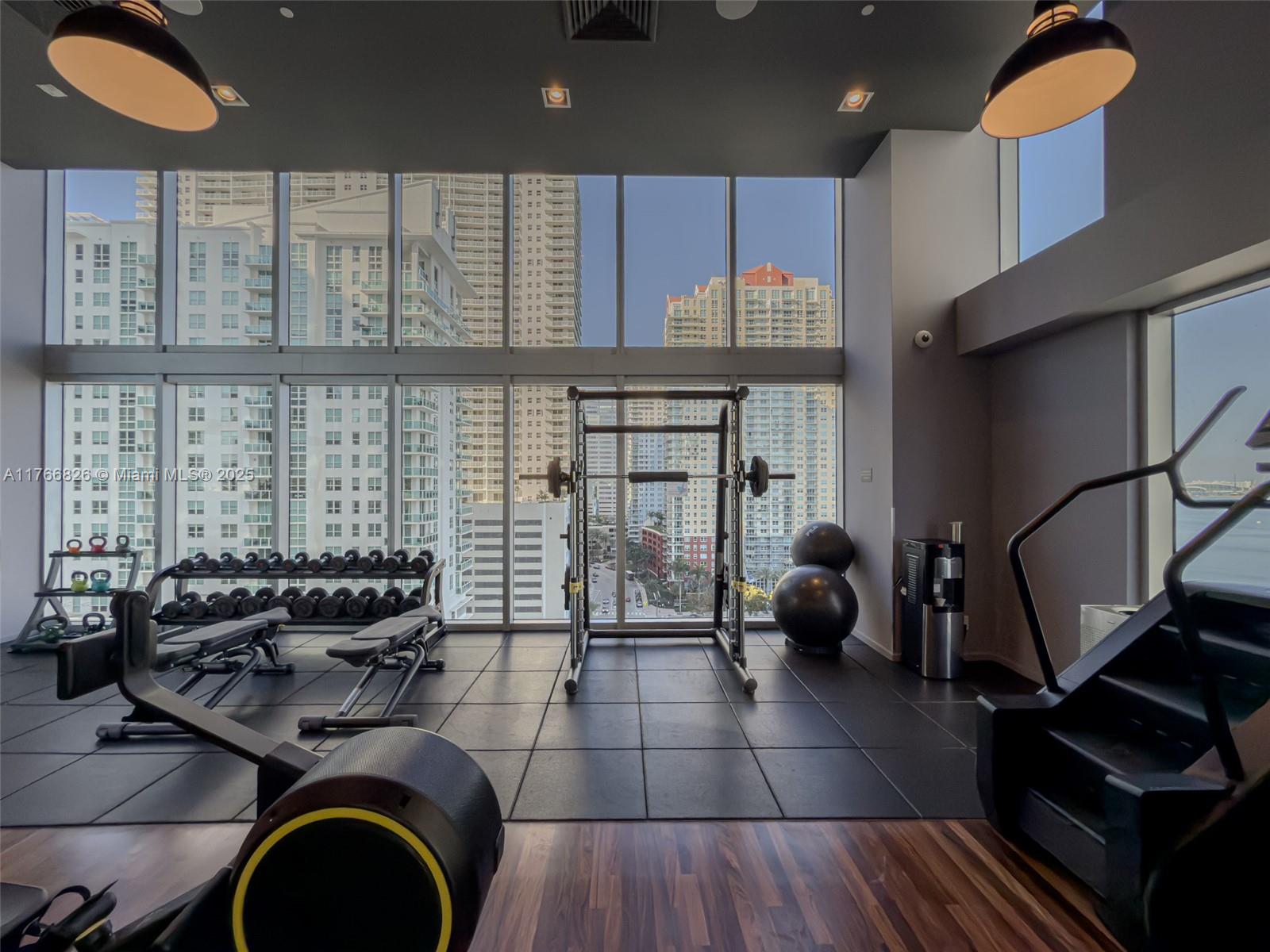1300 Brickell Bay Dr #4204, Miami FL 33131