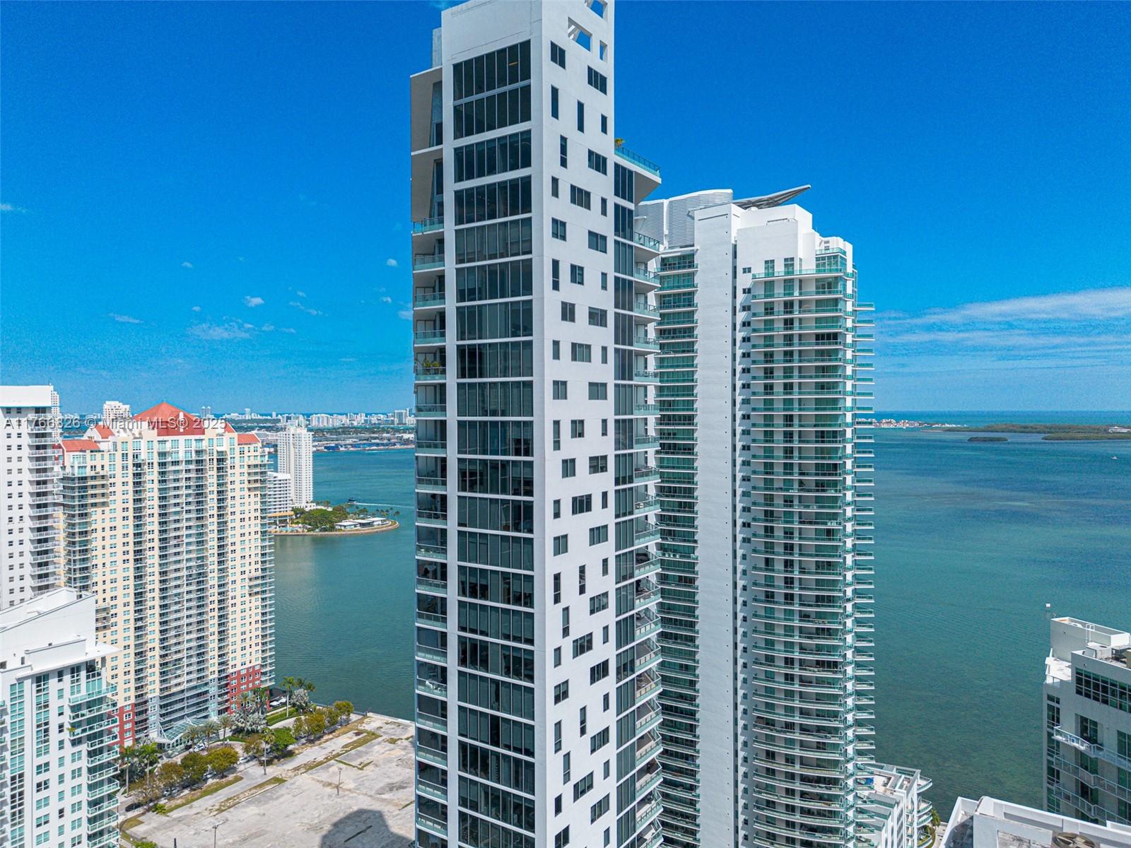 1300 Brickell Bay Dr #4204, Miami FL 33131