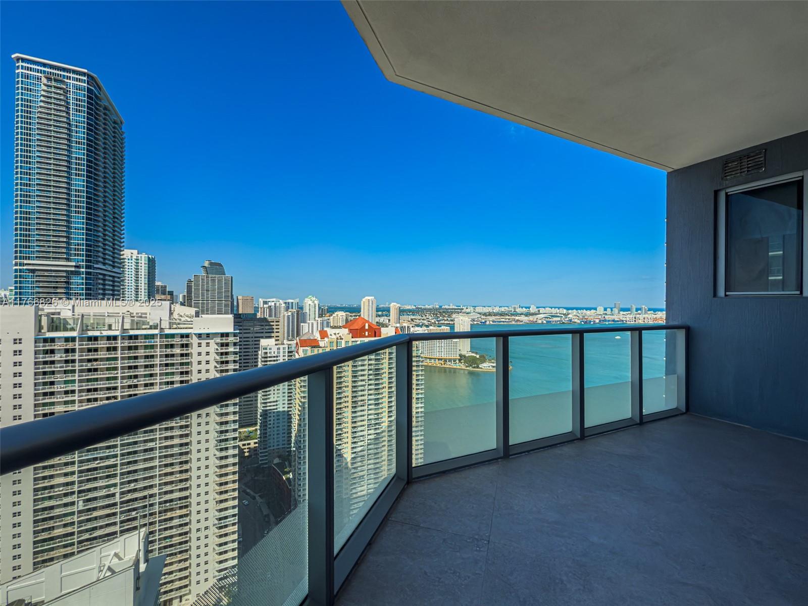 1300 Brickell Bay Dr #4204, Miami FL 33131