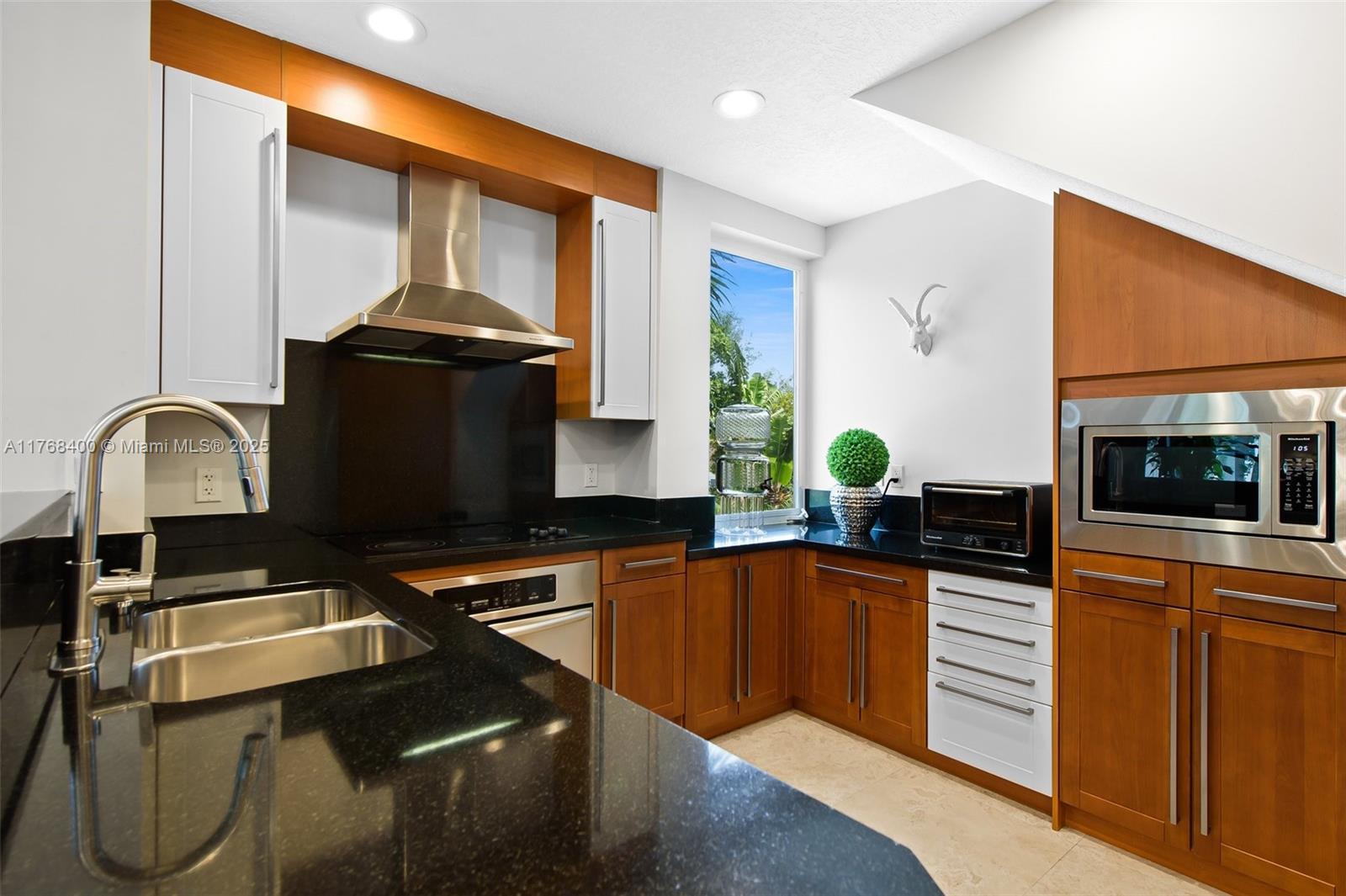 306 NE 8th Ave #306, Fort Lauderdale, Florida image 11