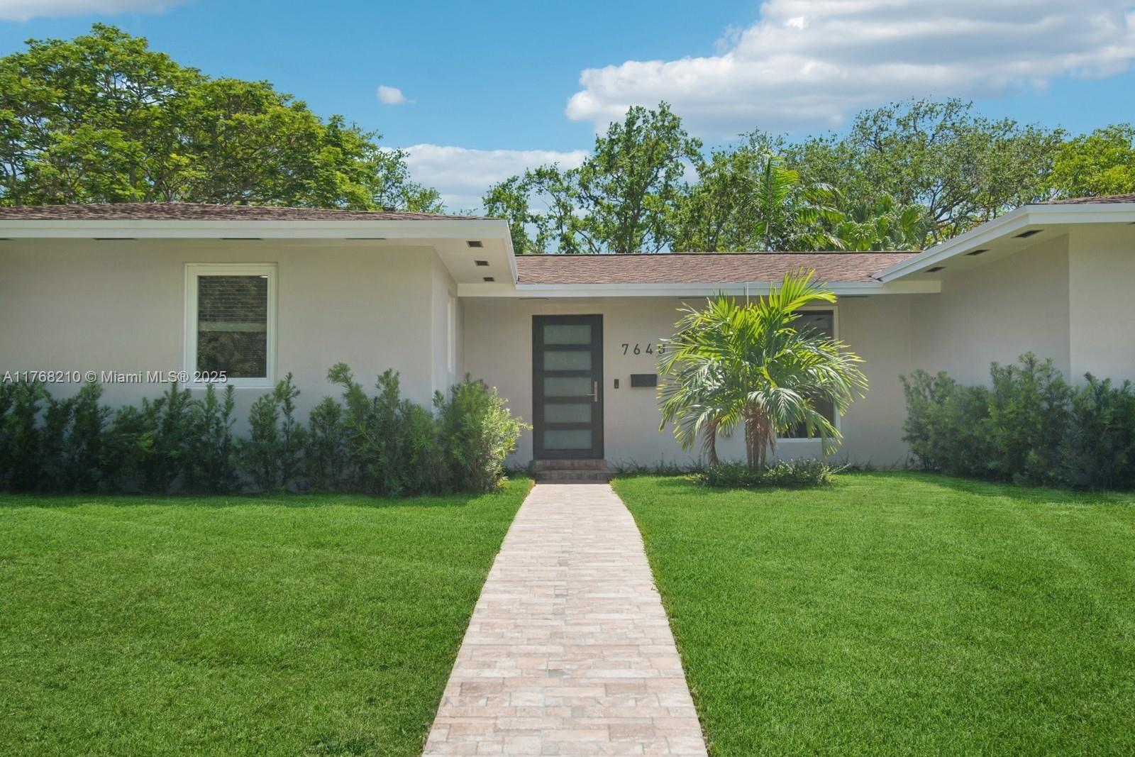 7640 SW 165th Ter  For Sale A11768210, FL