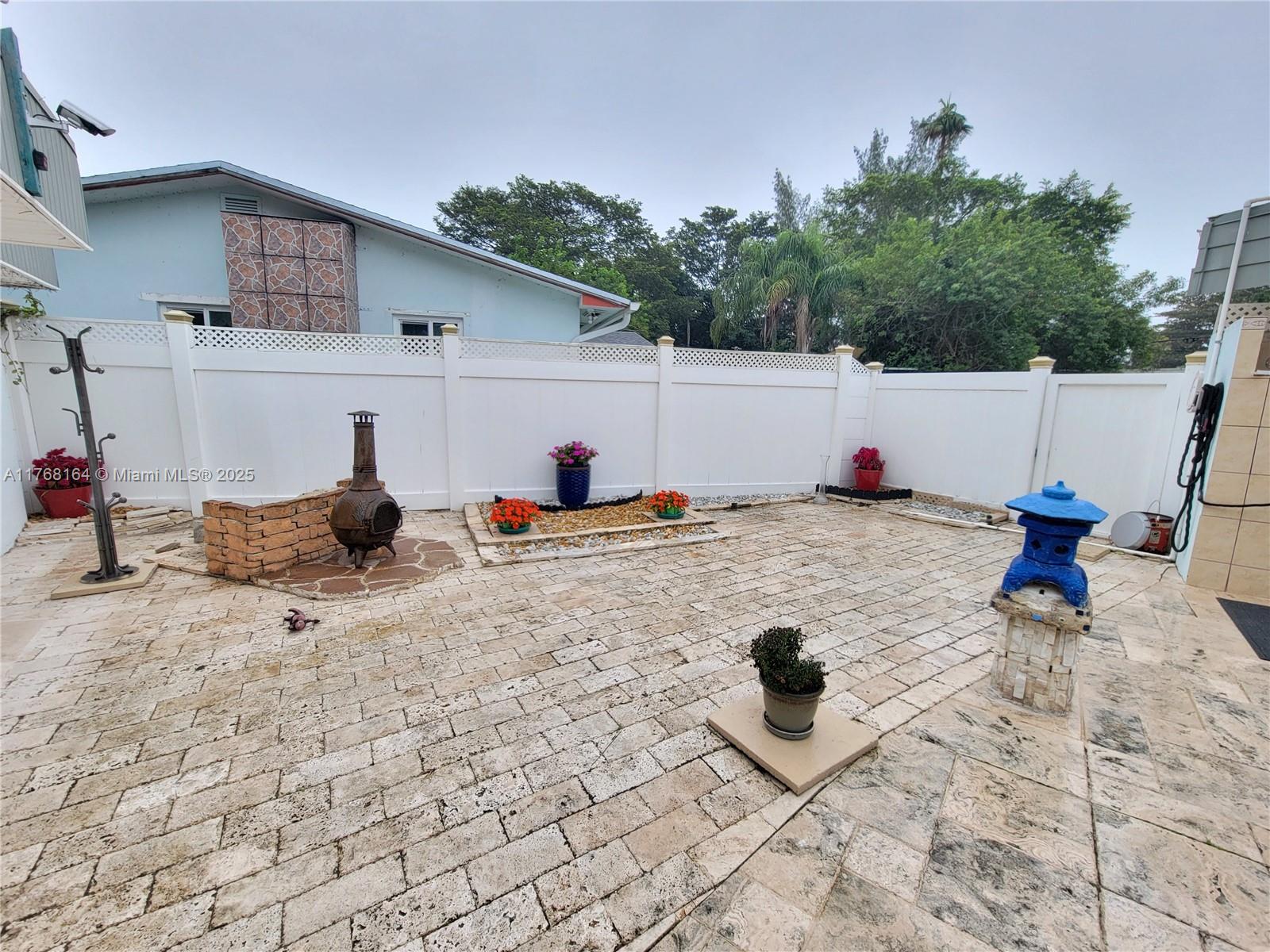 2455 NE 137th St, North Miami Beach, Florida image 27