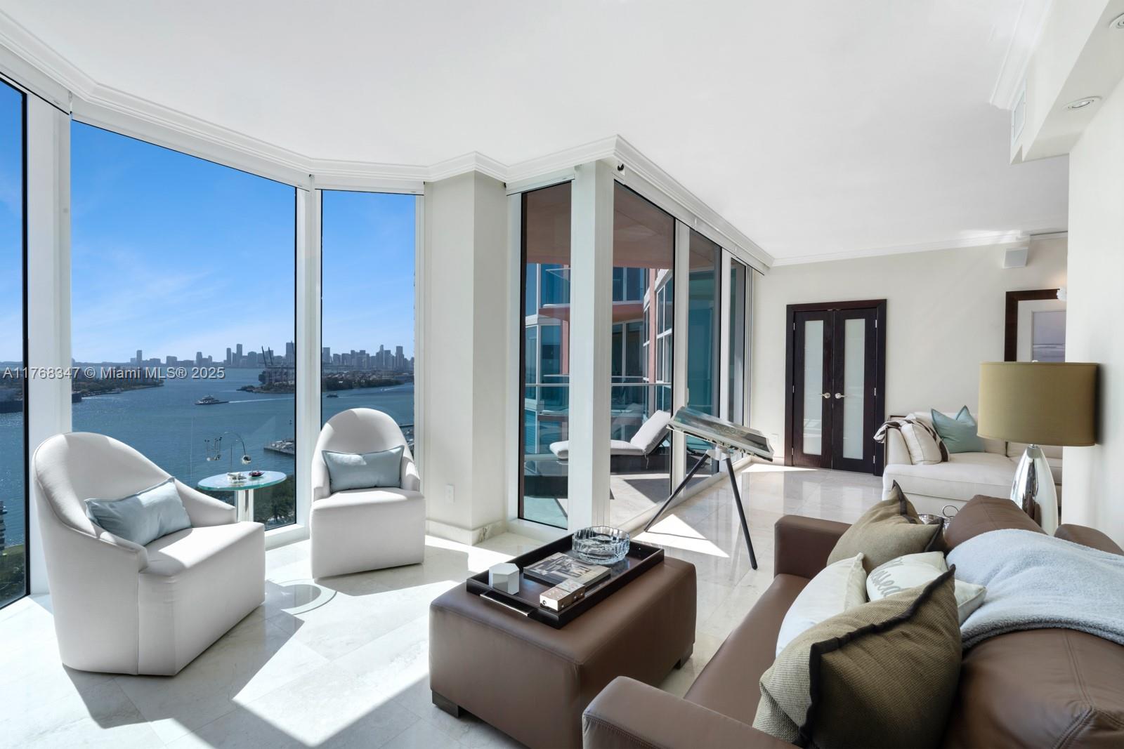 300 S Pointe Dr #1902, Miami Beach FL 33139