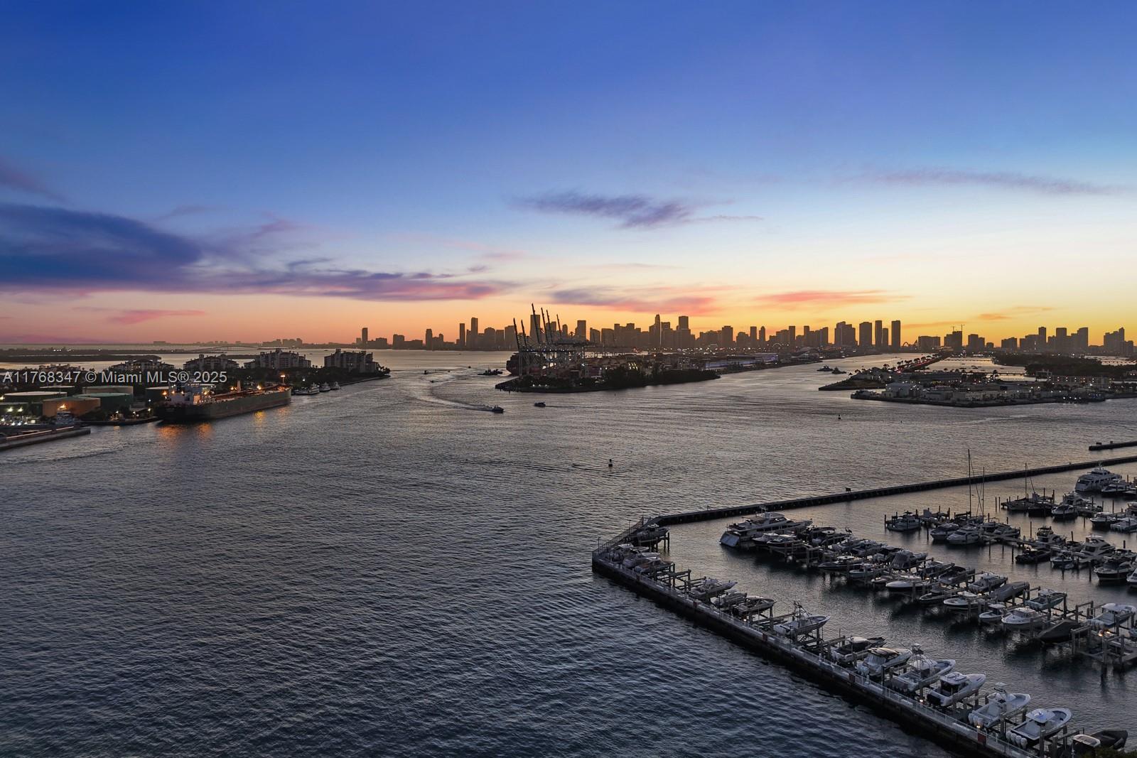 300 S Pointe Dr #1902, Miami Beach FL 33139