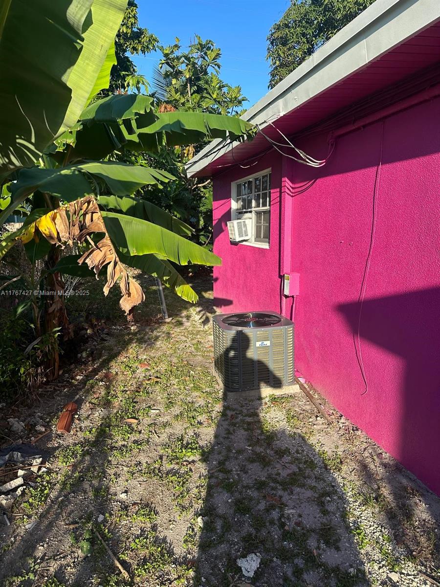 15775 NE 13th Ave, North Miami Beach, Florida image 19