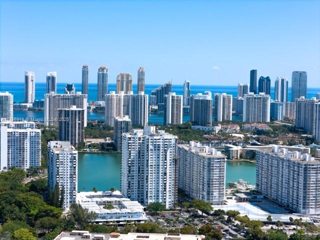 2750 NE 183rd St #401, Aventura, Florida image 1