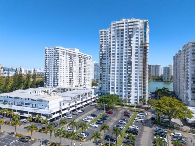 2750 NE 183rd St #401, Aventura, Florida image 26