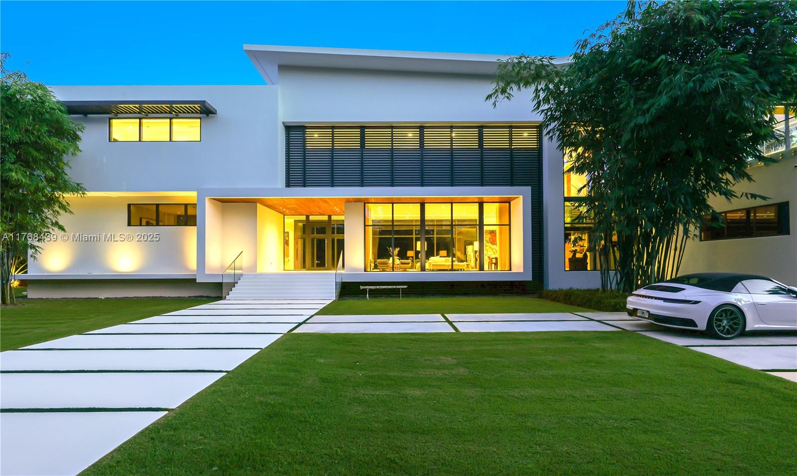 4780 SW 86th Ter  For Sale A11768439, FL