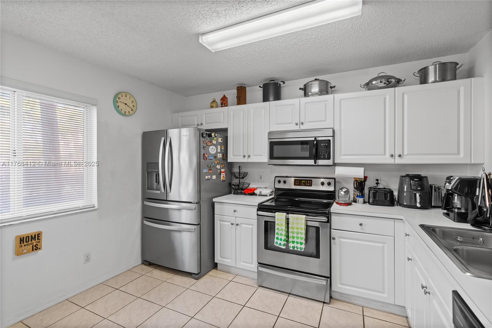 863 NW 208th Ter #863, Pembroke Pines, Florida image 12