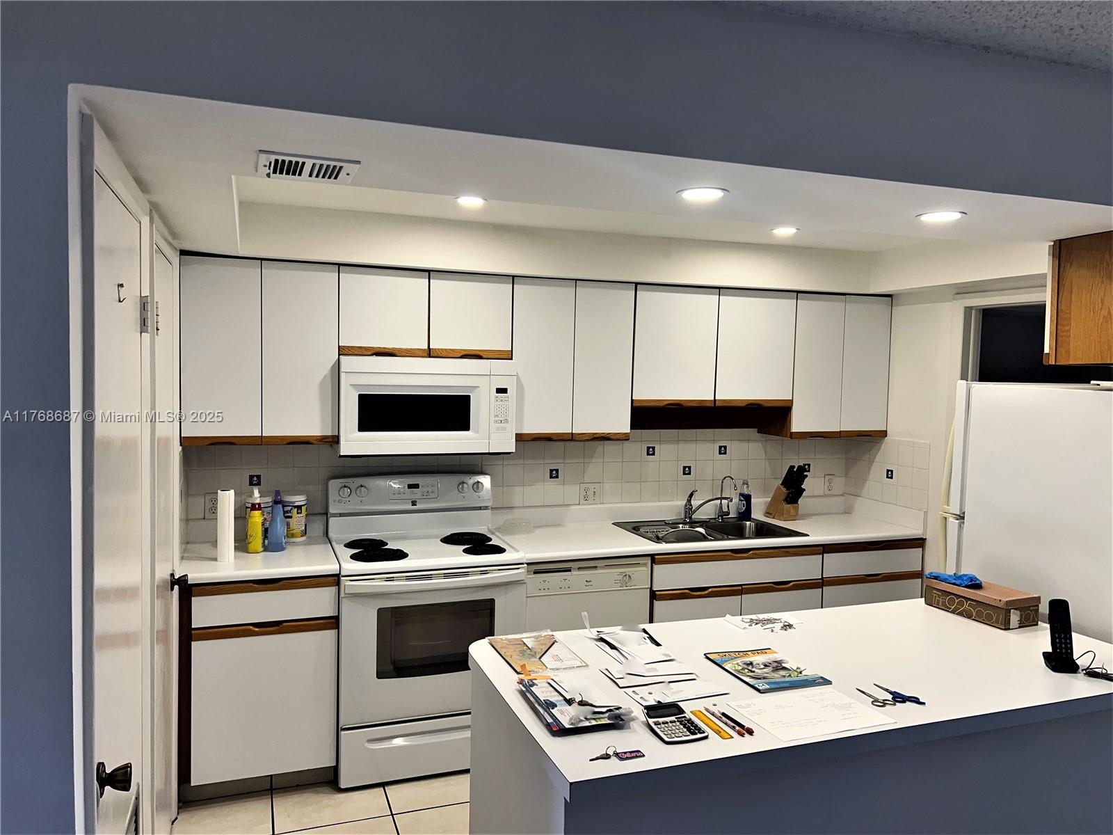 8401 SW 107th Ave #121E, Miami, Florida image 4