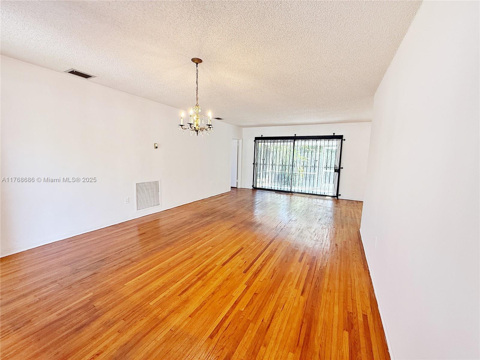 1220 SW 13th St, Miami, Florida image 4