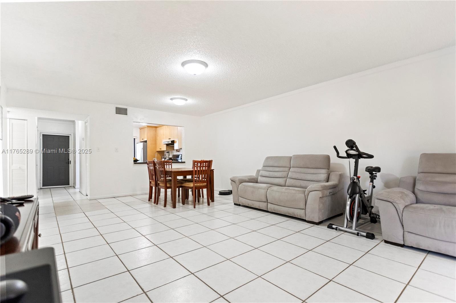 174 W Laurel Dr #1104, Margate, Florida image 15