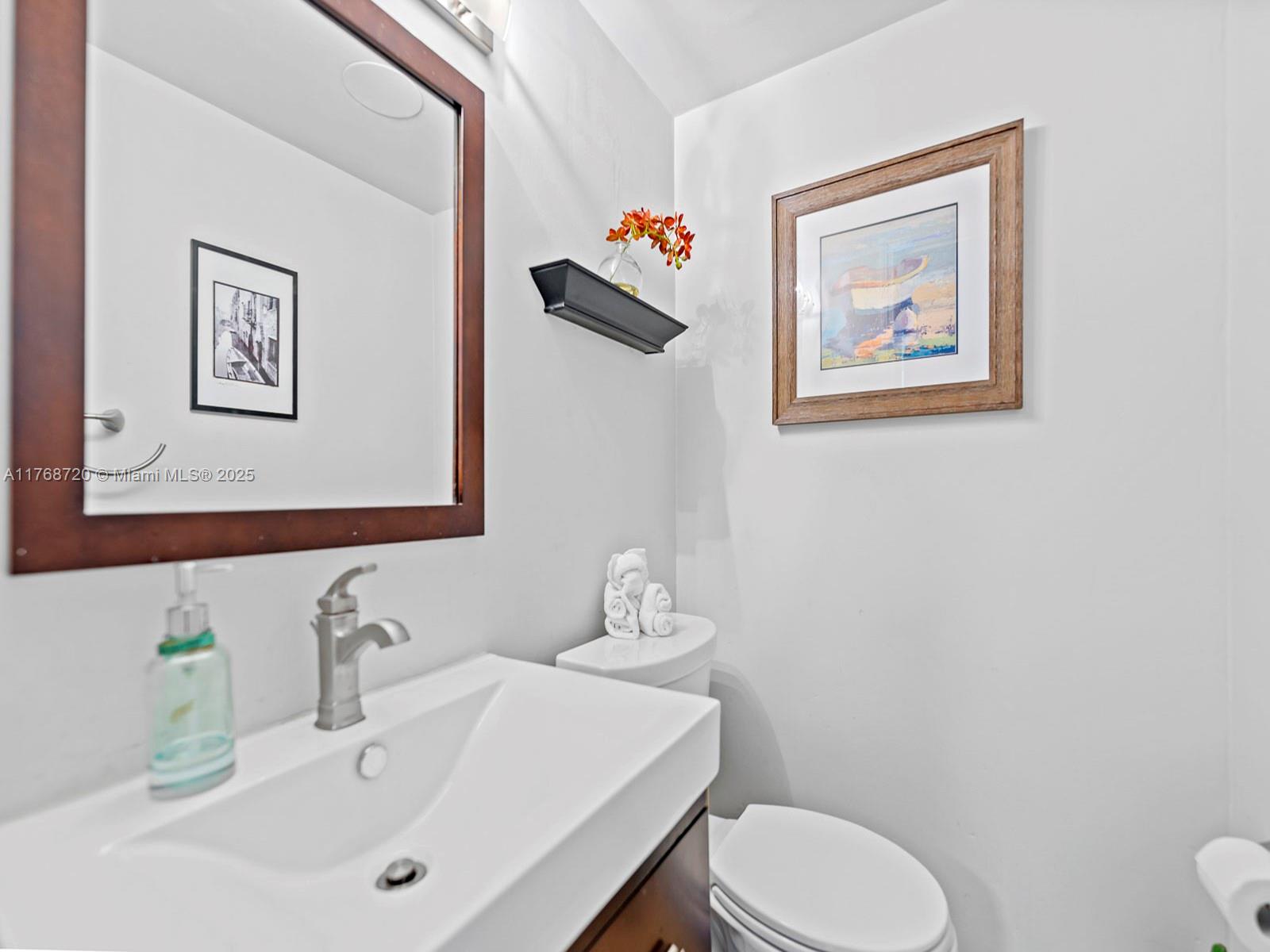 Listing Photo 8