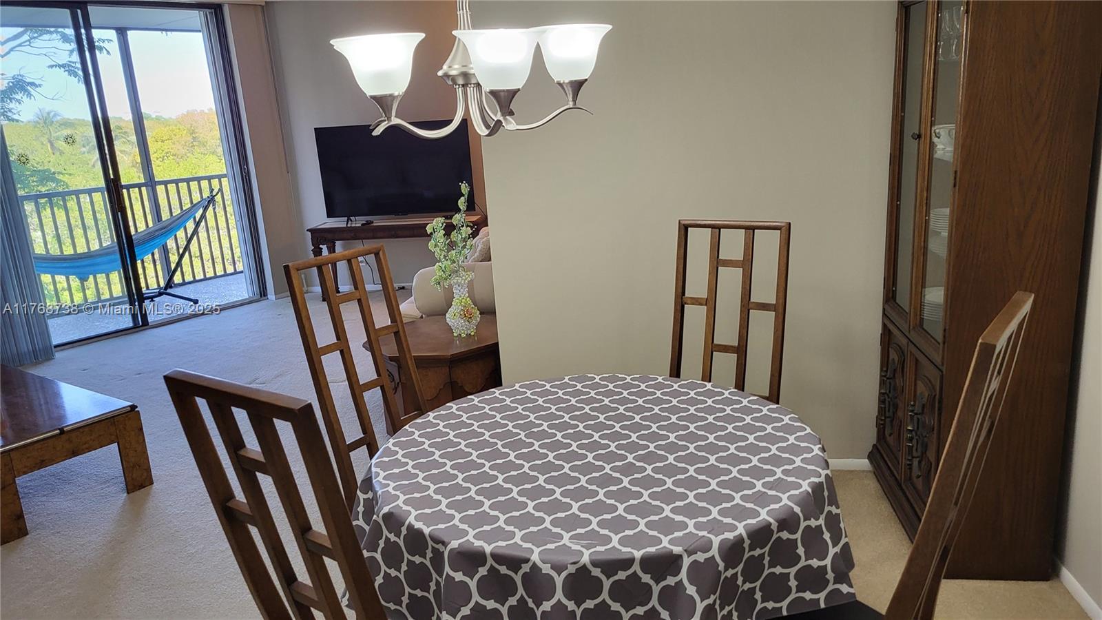 Listing Photo 18