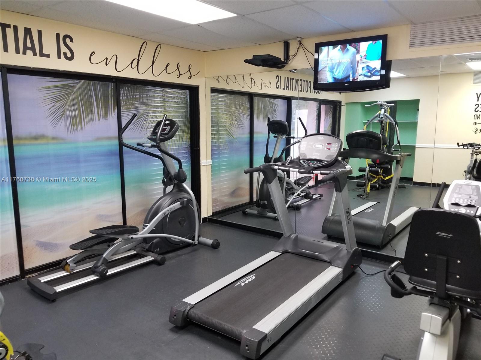 3401 N Country Club Dr #402, Aventura, Florida image 40