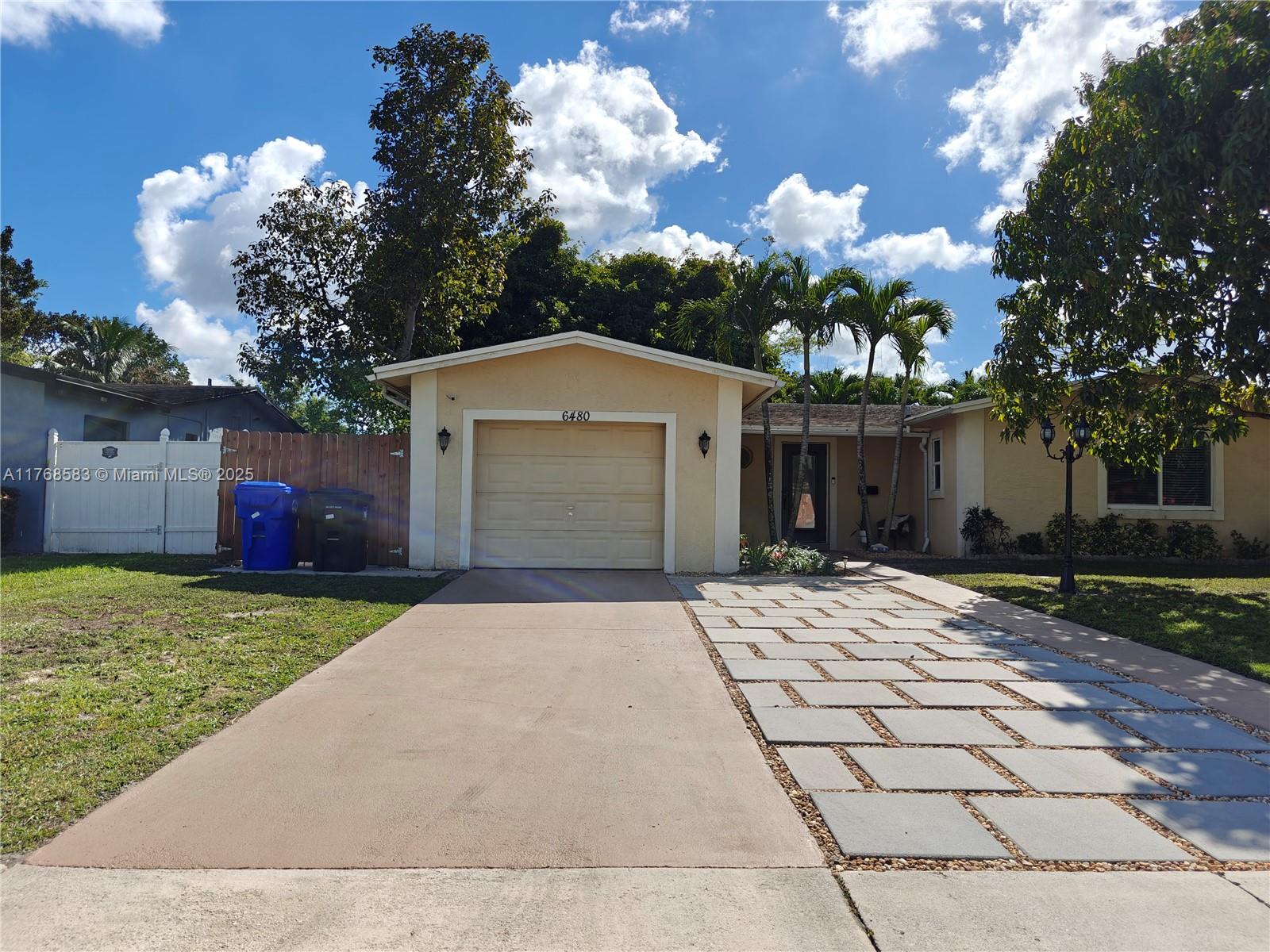 6480 SW 7th Pl, North Lauderdale, Florida image 3