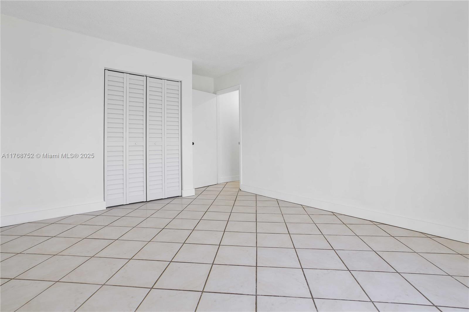 Listing Photo 24