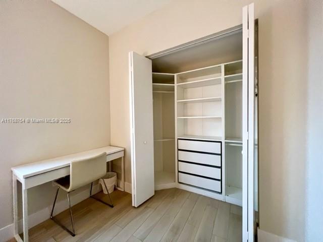 Listing Photo 11