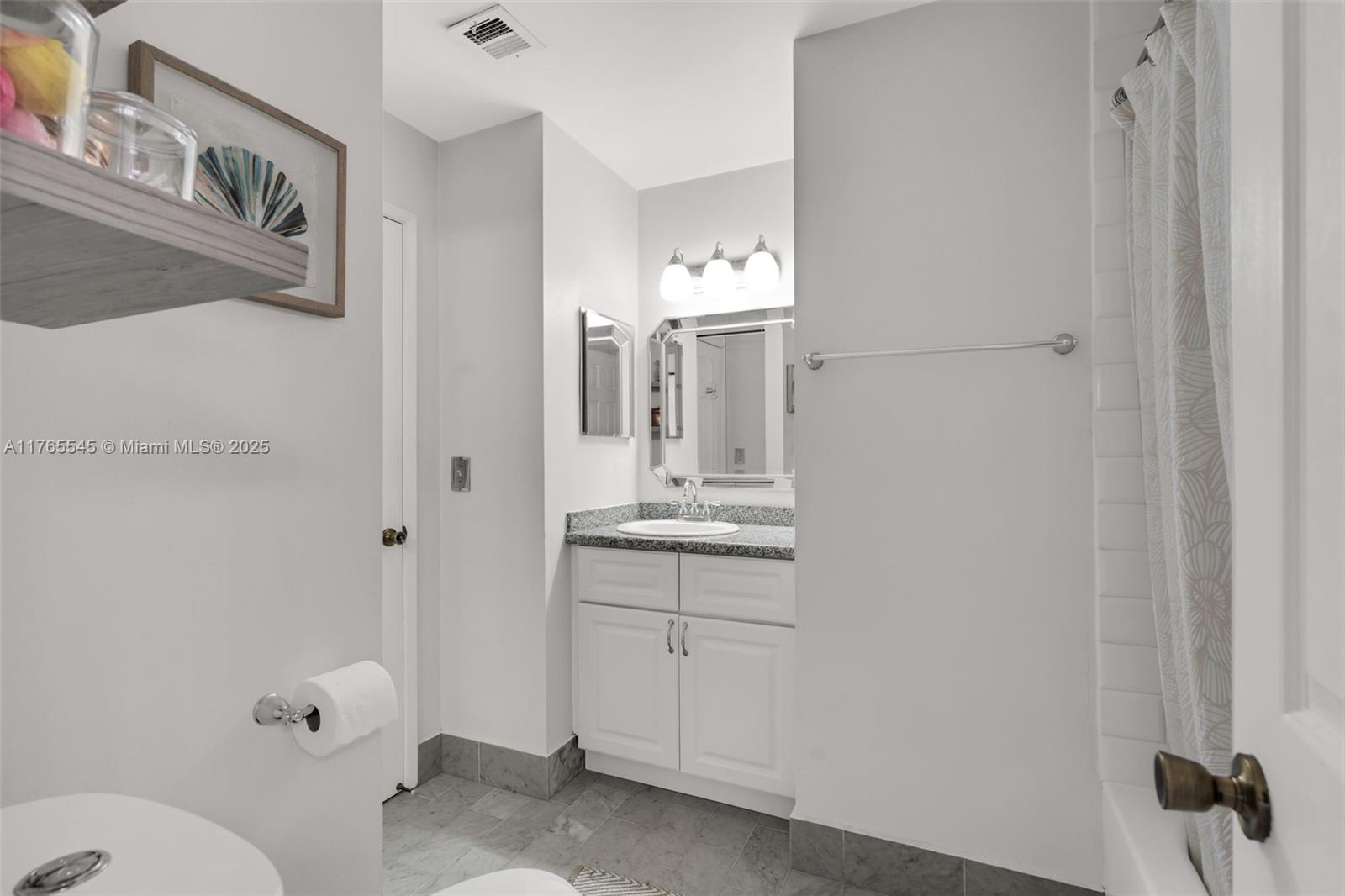 1652 N 14th Ter, Hollywood, Florida image 27