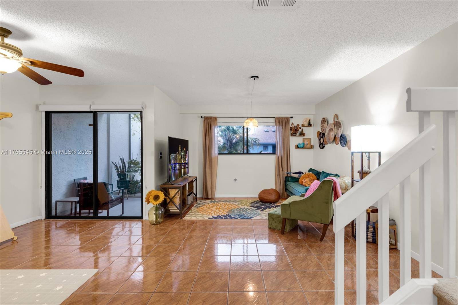 1652 N 14th Ter, Hollywood, Florida image 8