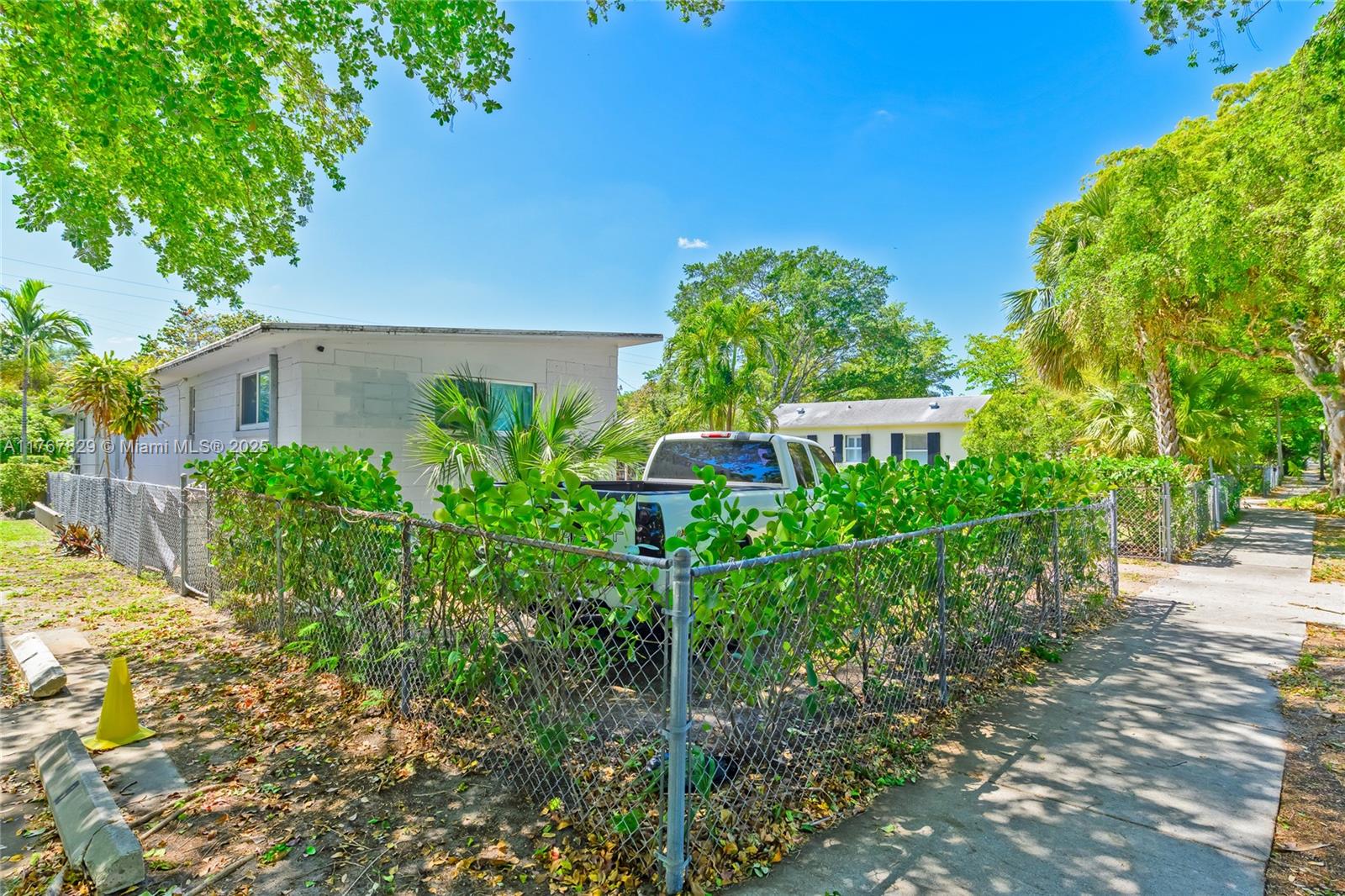 1946 Madison St, Hollywood, Florida image 22