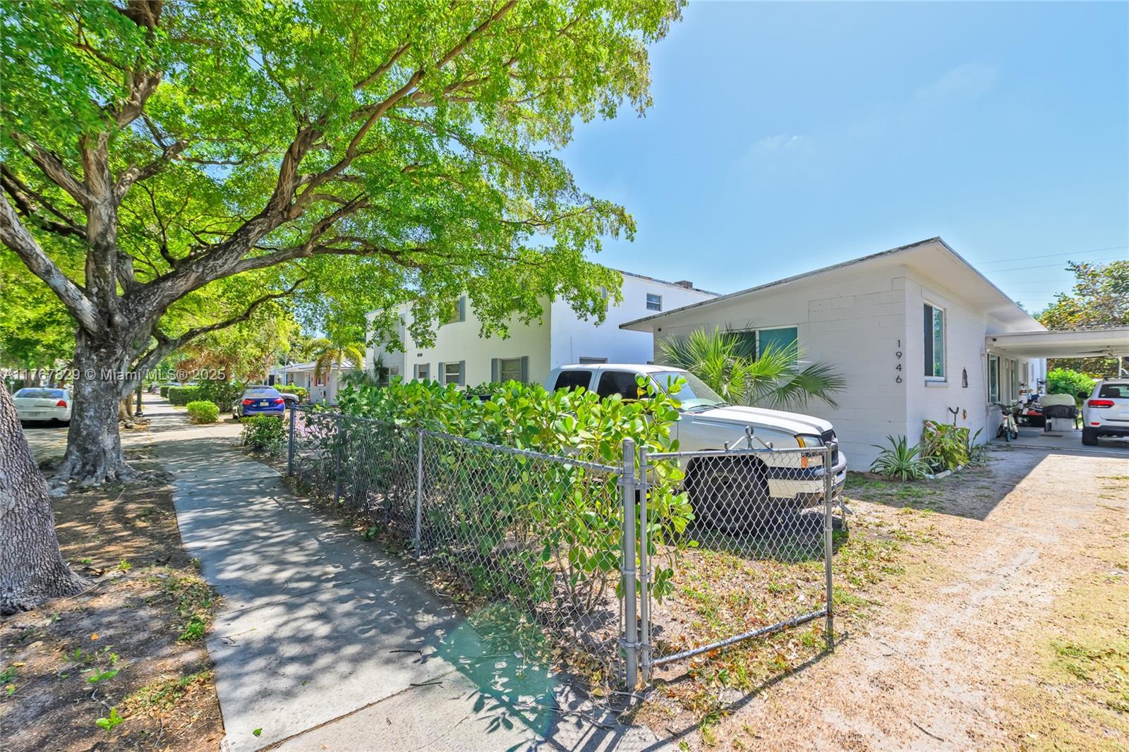 1946 Madison St, Hollywood, Florida image 5