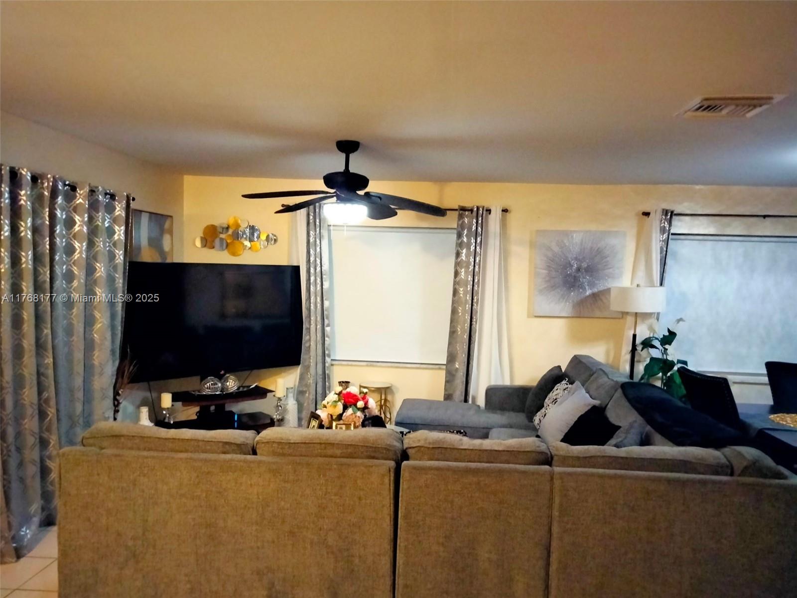 410 SW Natura Avenue, Deerfield Beach, Florida image 25