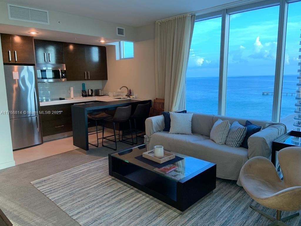 17315 Collins Ave Unit 2105, Sunny Isles Beach, Florida 33160